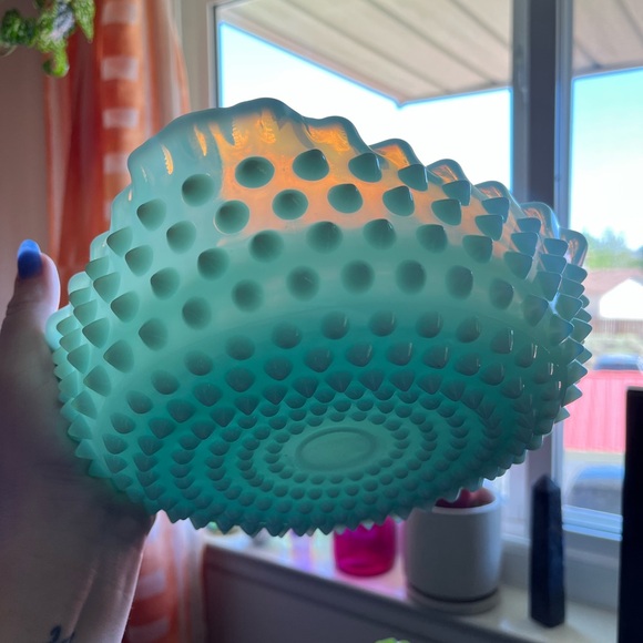 Fenton pastel green blue hobnail milk glass ruffled berry bowl / rare! - Picture 12 of 14